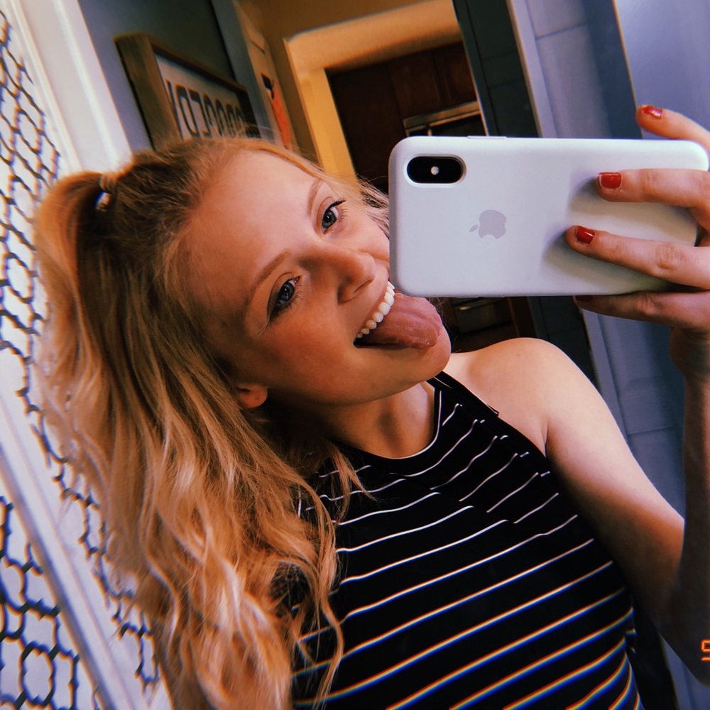 Meet your Posher, Sierra